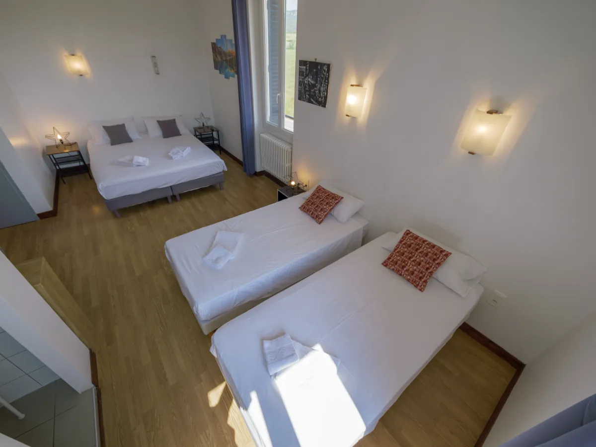 Chambre 3 lits