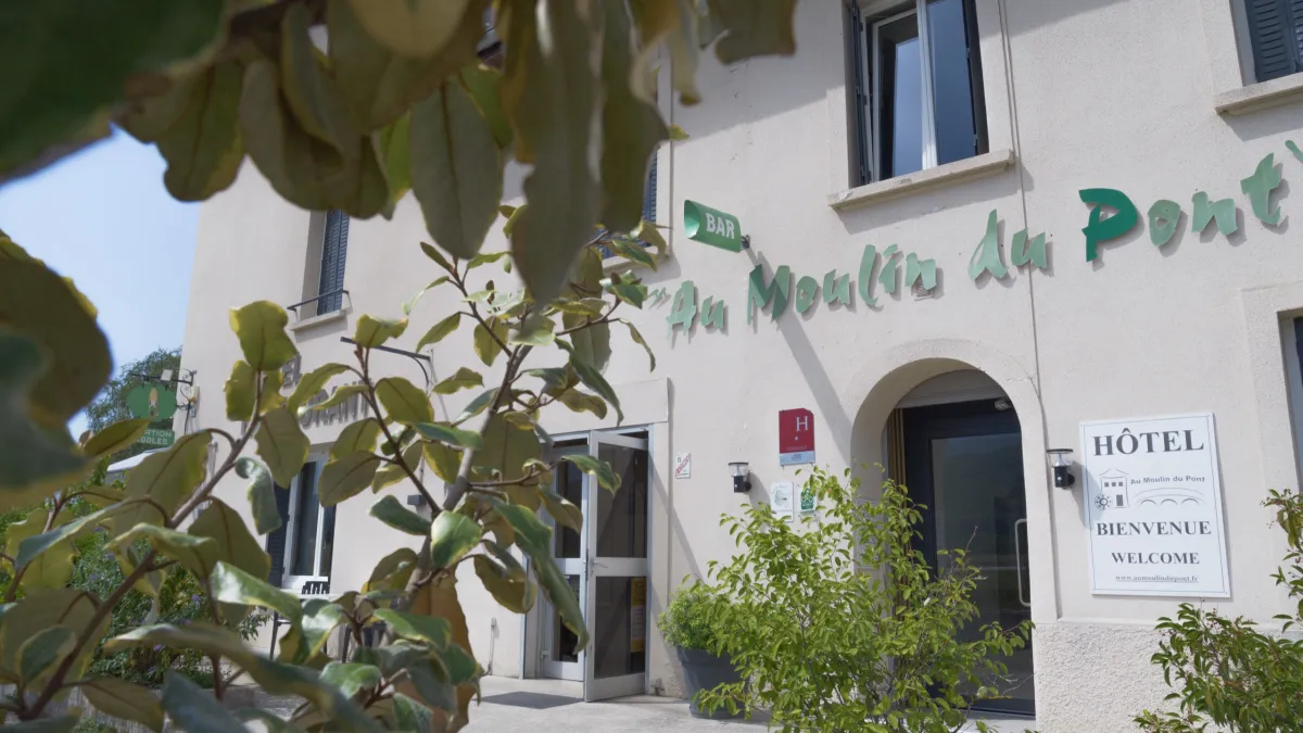 Le bar du Moulin du Pont — photo 3